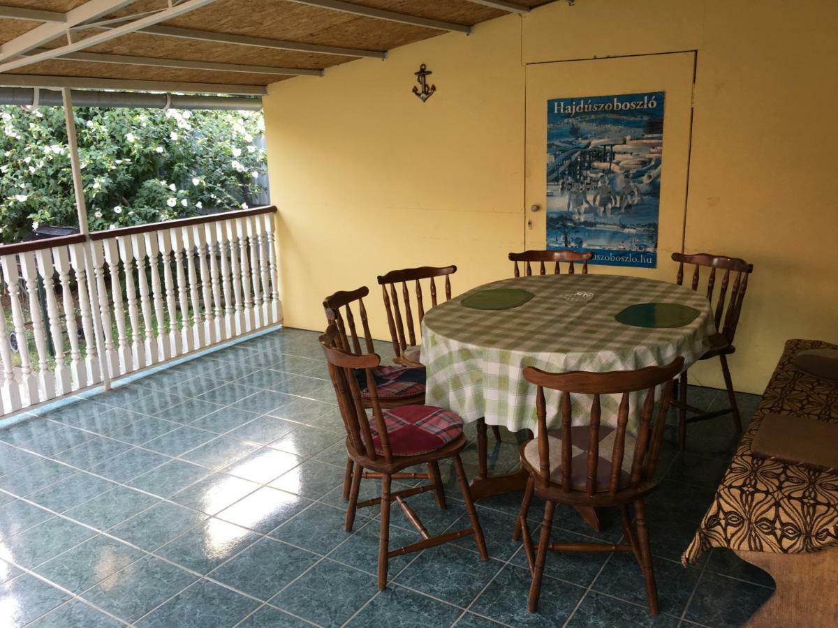 Emmy Apartman Hajduszoboszlo Luaran gambar
